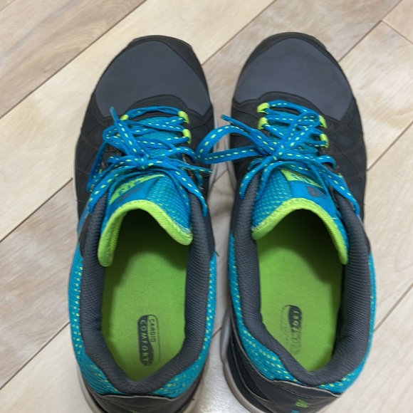 New Balance sneakers - Picture 8 of 10